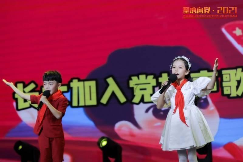 一夜之间，朋友圈被我的同事刷屏了！